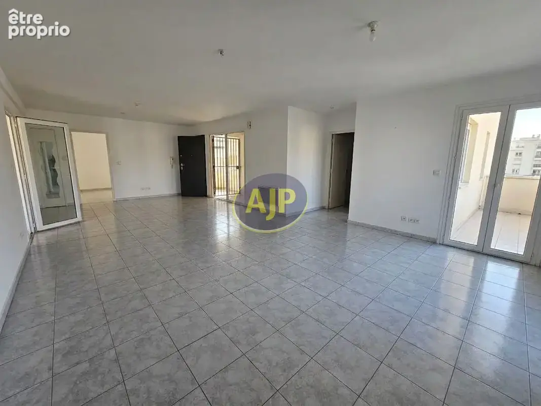 Photo Appartement à Saint-Gilles-Croix-De-Vie au prix de 253 125€