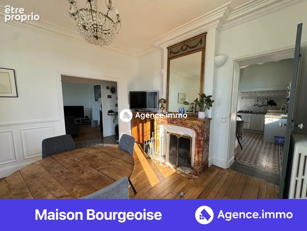 Maison à MONNAIE
