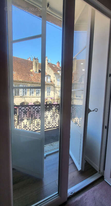 Appartement à LONS-LE-SAUNIER