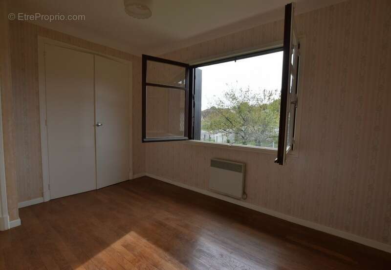 Maison à ARTIGUELOUVE