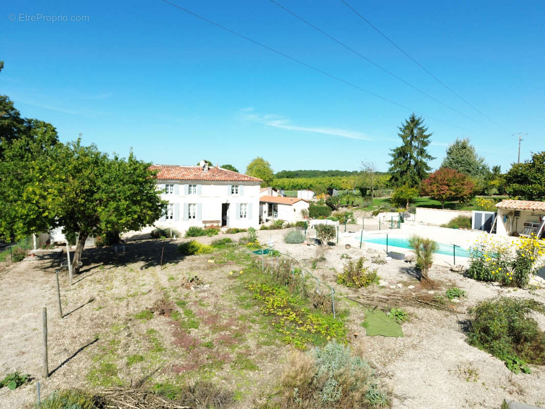 Maison à SAINT-EUGENE