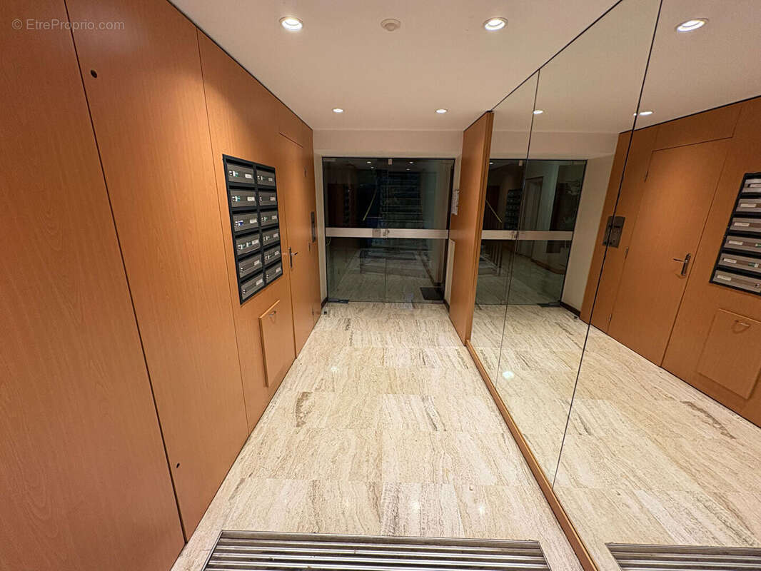 Appartement à FONTENAY-LE-FLEURY