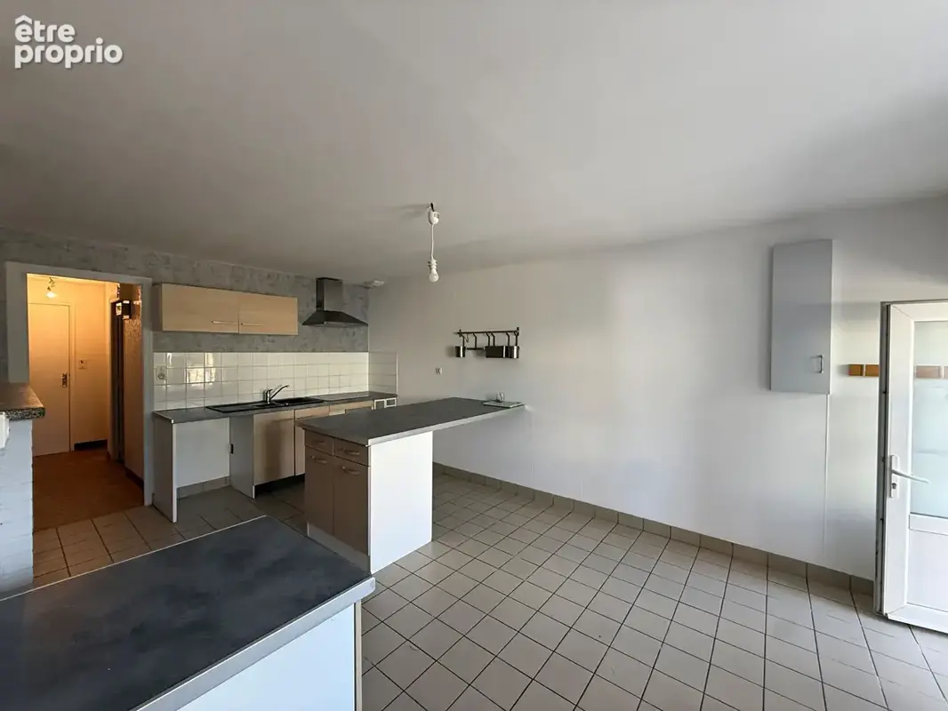 Poce les bois - a vendre - maison - photo 4