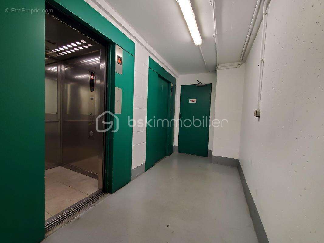 Parking à PARIS-13E