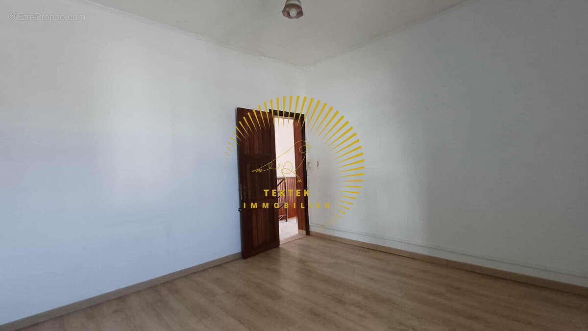 Maison à SAINT-DENIS