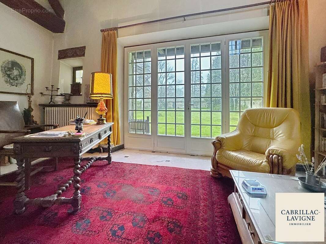 Appartement à VERNOU-LA-CELLE-SUR-SEINE