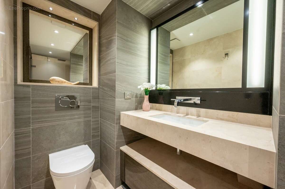 VENDU - CAP D'ANTIBES - Appartement avec vue mer dans résidence d'exception - photo 15