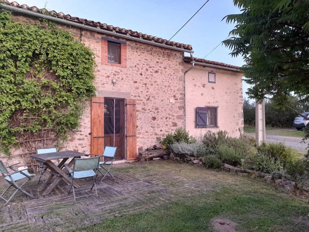 Maison à LAGEON