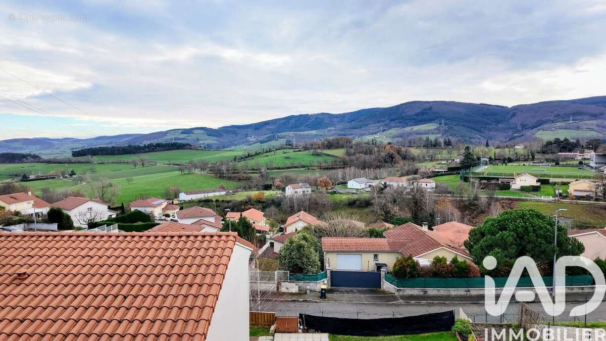 Photo 2 - Maison à SAINT-JEAN-BONNEFONDS