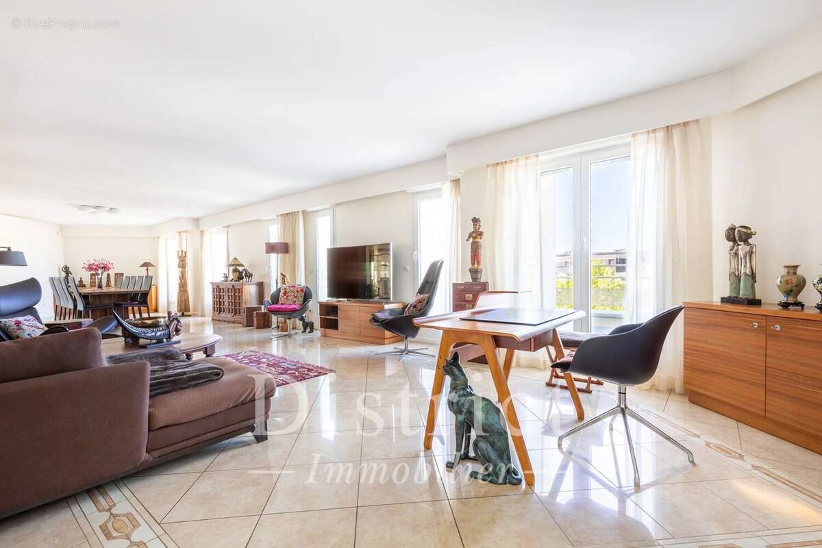 Appartement à CHATILLON