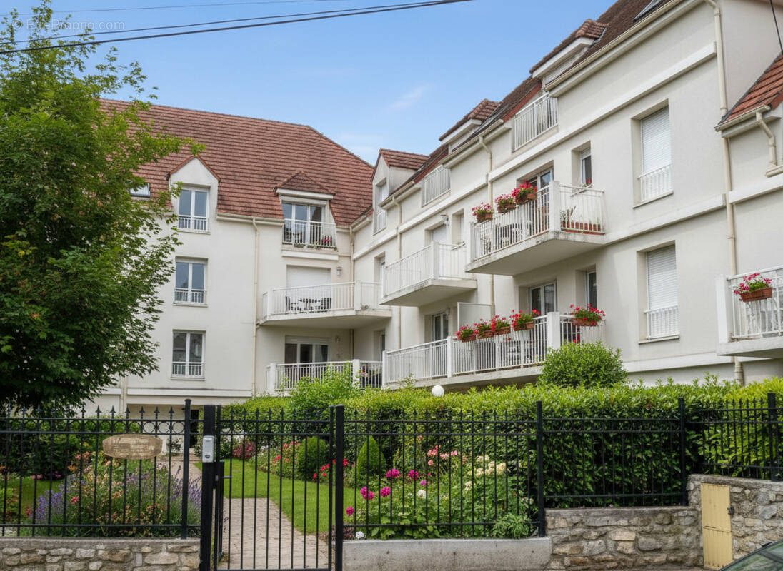 Appartement à PONTAULT-COMBAULT