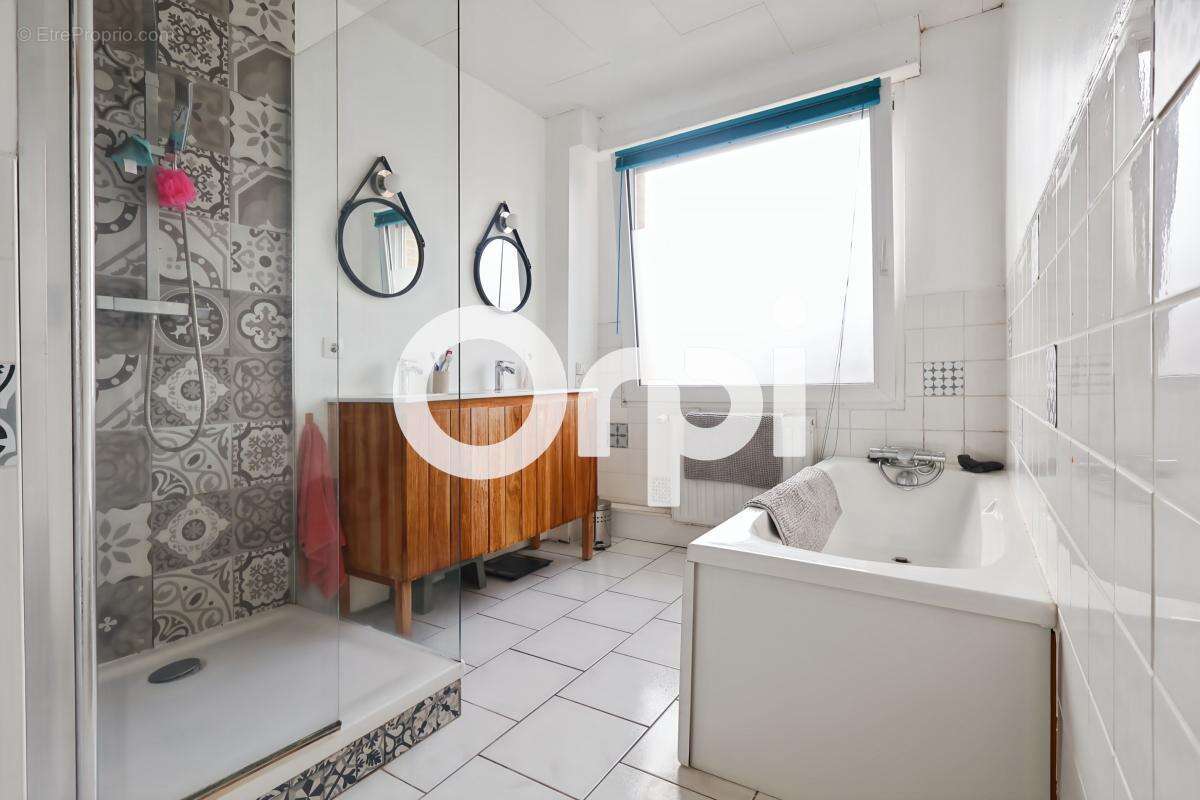 Maison de ville, 4 chambre(s) / bureau(x), cour-terrasse, cave et garage à MALO-LES-BAINS (59240) - photo 7