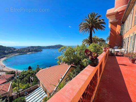Appartement à VILLEFRANCHE-SUR-MER