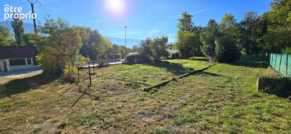 Maison individuelle à rénover de 105 m2 habitables sur 2109 m2 de terrain - photo 3