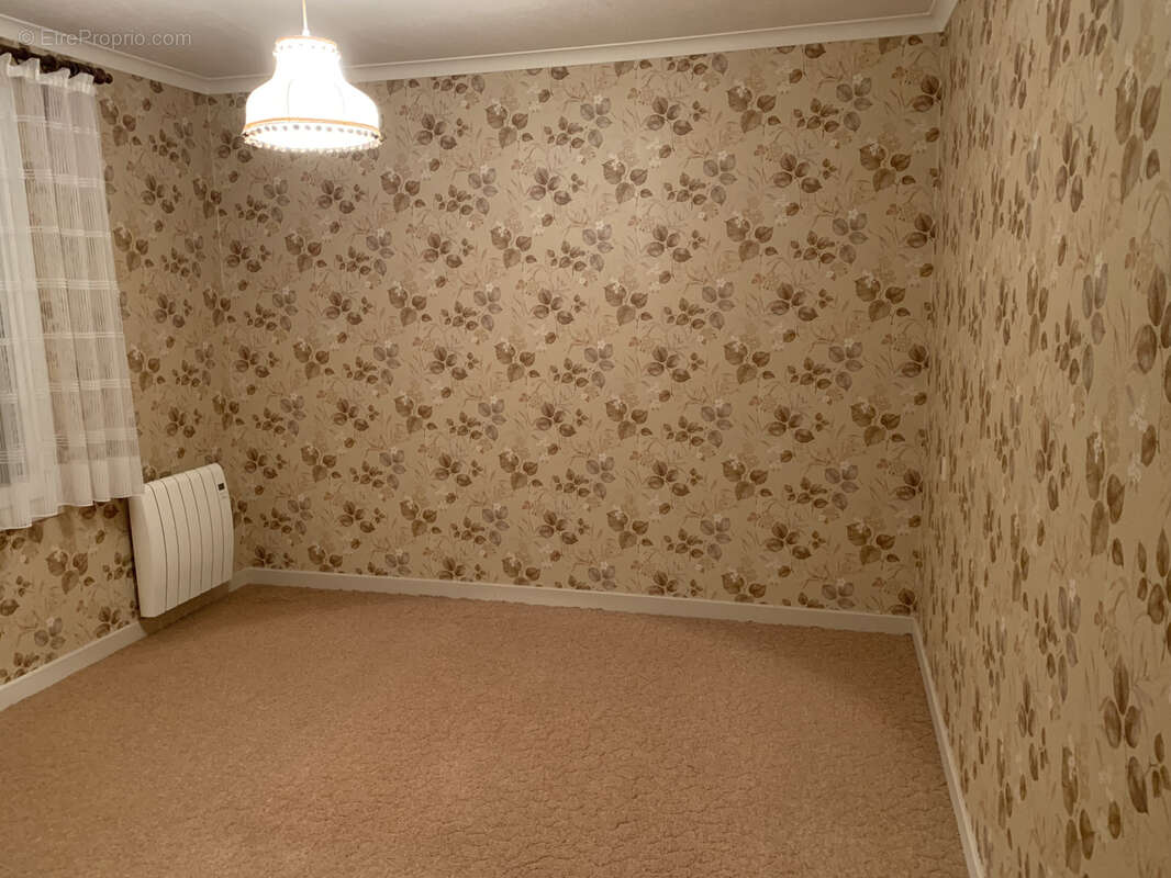 Maison à LAVAL-D&#039;AIX