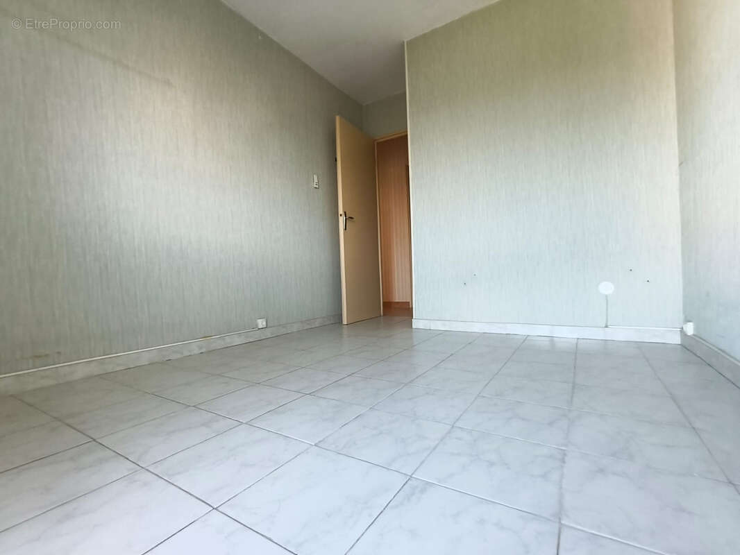 Appartement à SATHONAY-CAMP