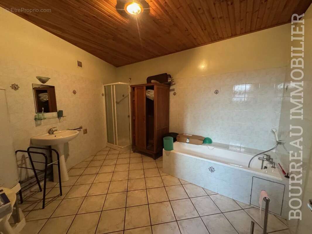 Maison à ARCES-DILO