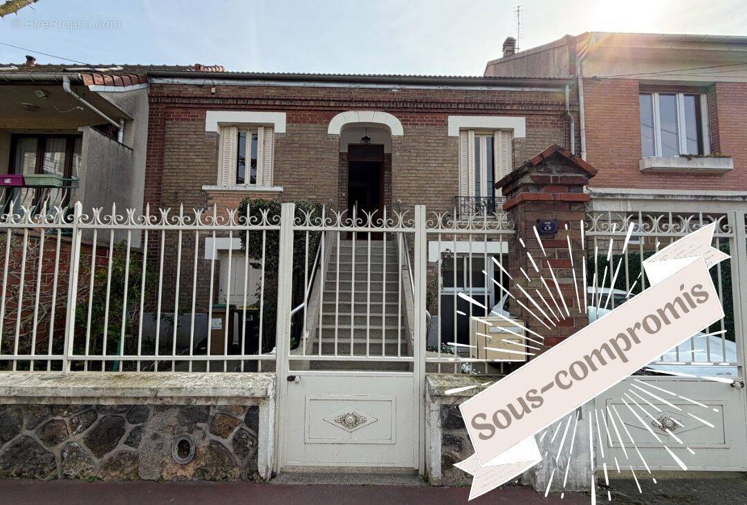 Maison à LA COURNEUVE