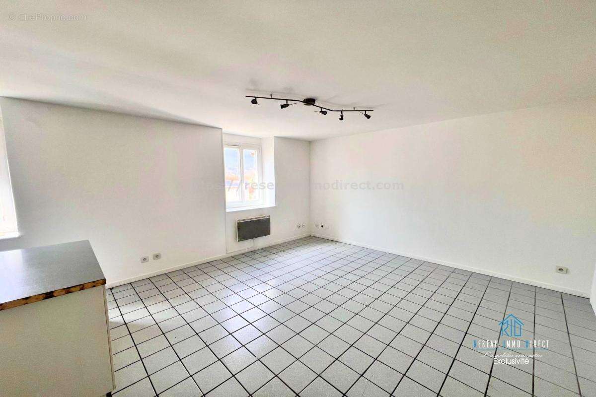 Appartement à CHABONS