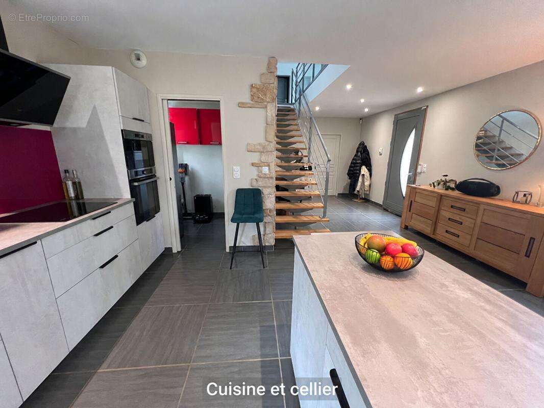 Maison à SAVIGNY