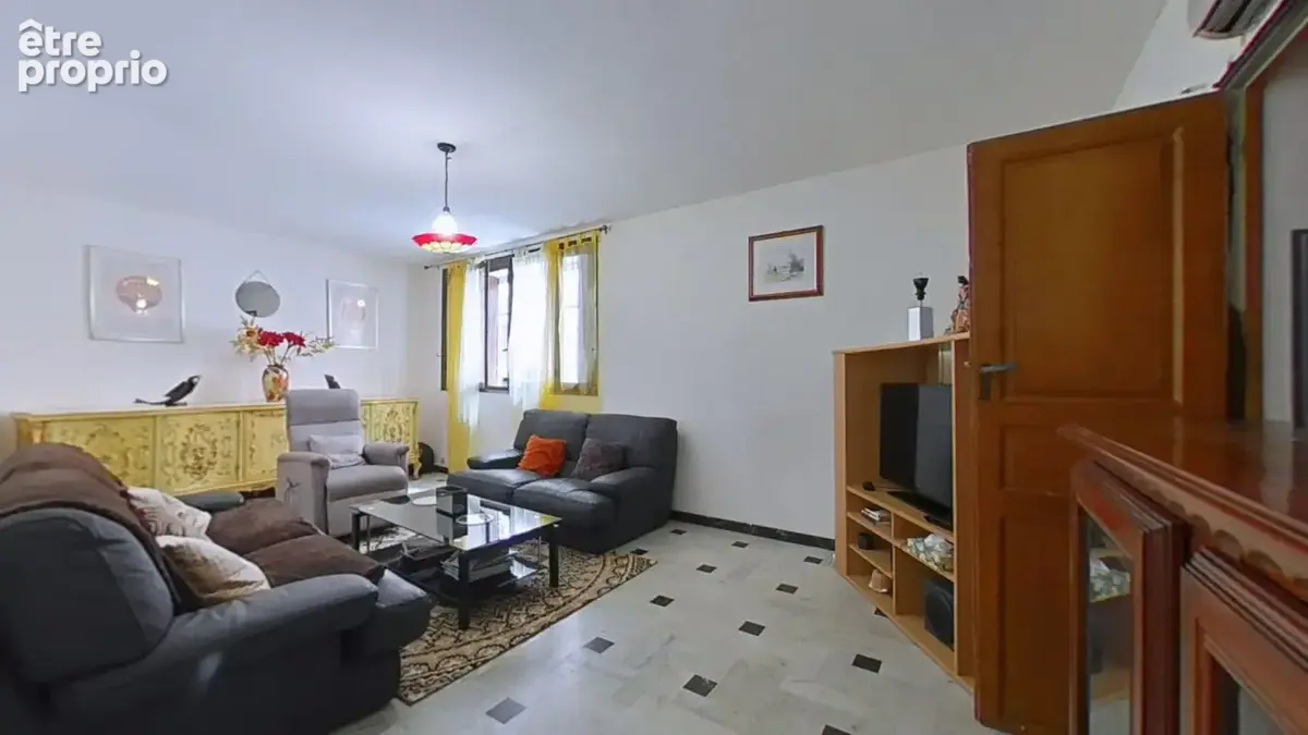 Maison de village à Ouveillan 8 pièces - 240 m² avec extèrieur - photo 5