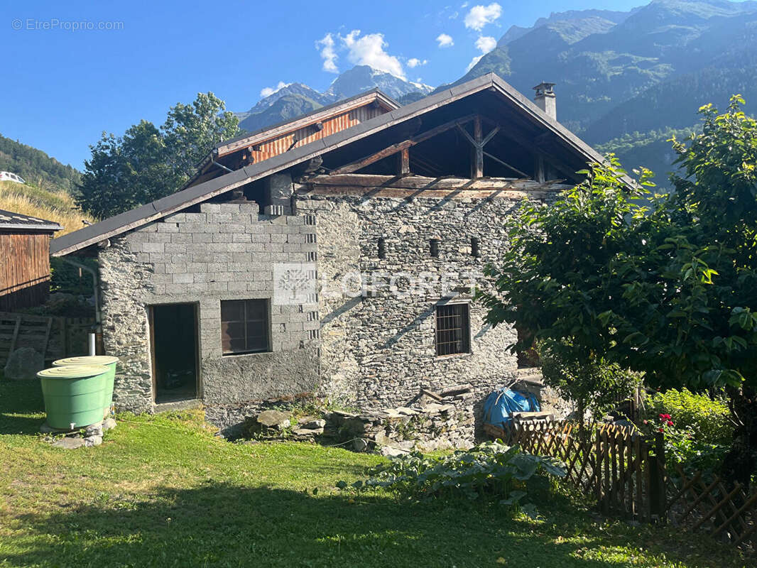 73640 SAINTE FOY TARENTAISE Maison 285m² à rénover et terrain - photo 5