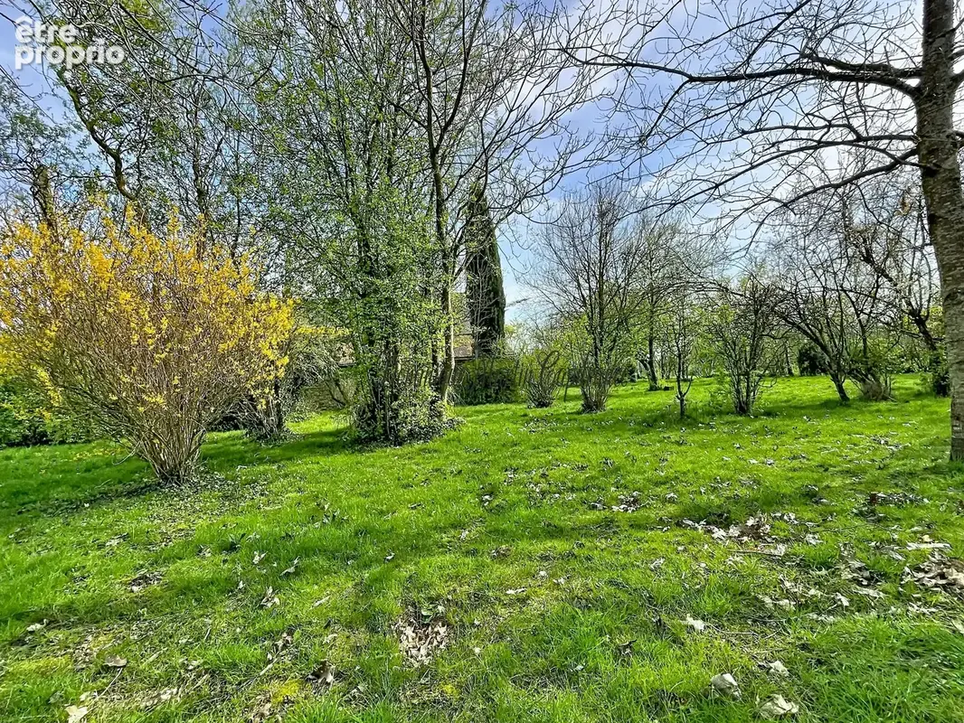 RUILLE SUR LOIR (72), maison 189m²- 7 pièces- terrains de 2845m²- garage- dépendances- puits - photo 22