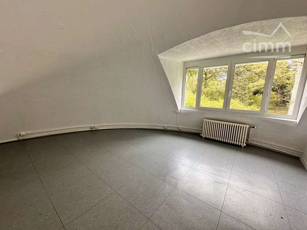 Maison à CONGIS-SUR-THEROUANNE