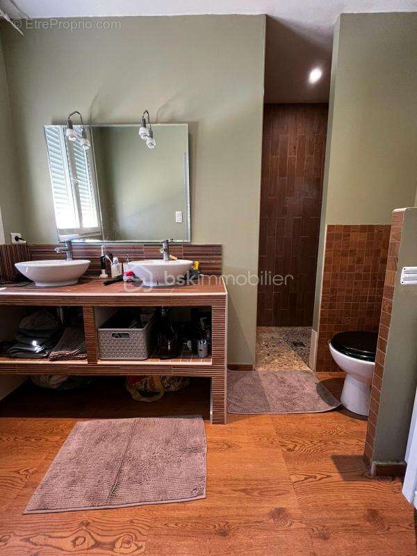 Appartement à SAINT-PAUL-TROIS-CHATEAUX