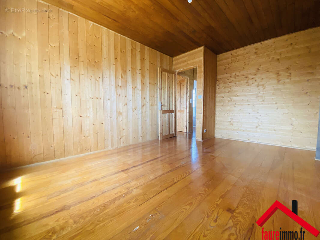 Maison à SAINTE-FEREOLE