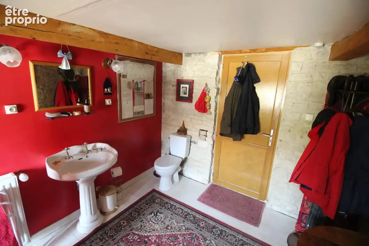 Charmante maison de village en pierre avec un bel espace piscine, à proximité d'une ville de marché très prisée - photo 6