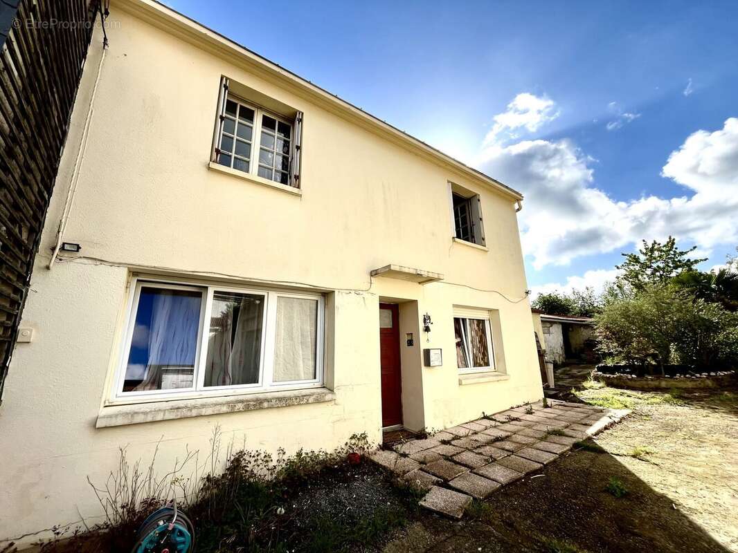 Maison à BEAUSSE