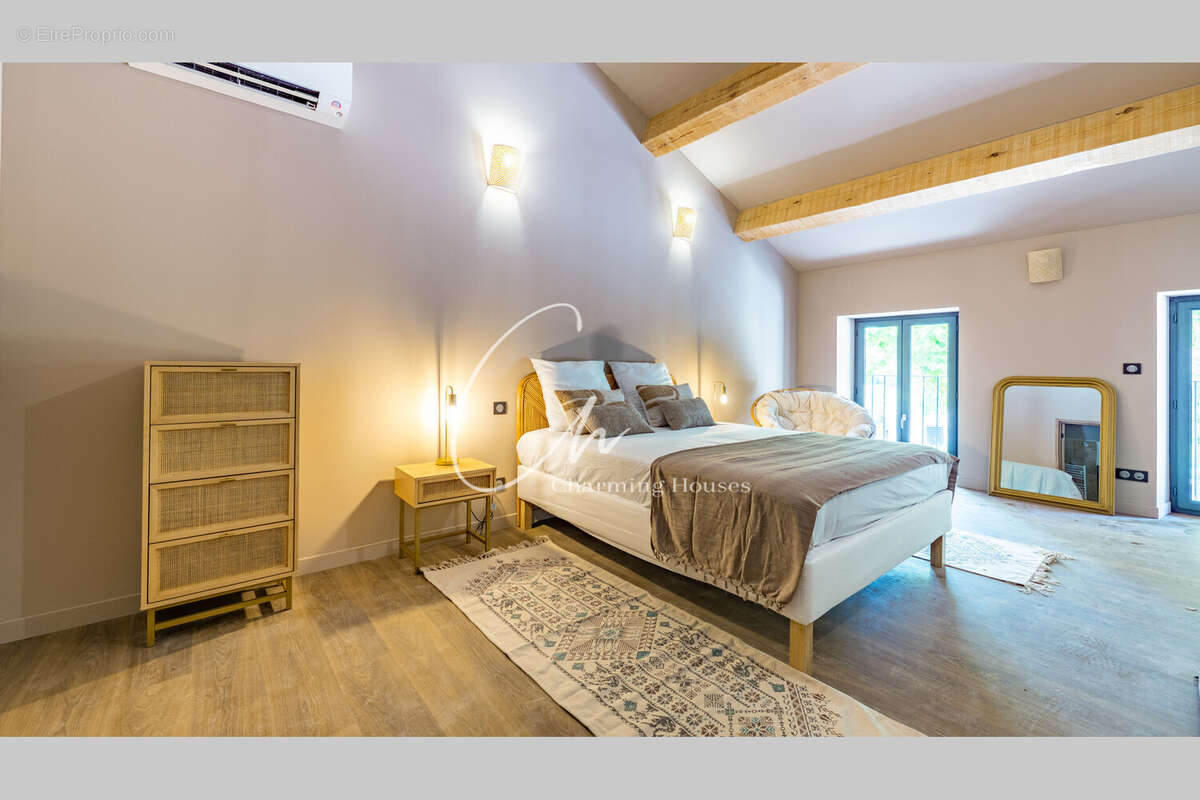 Maison 178 m² à Plan-D'orgon  - photo 6