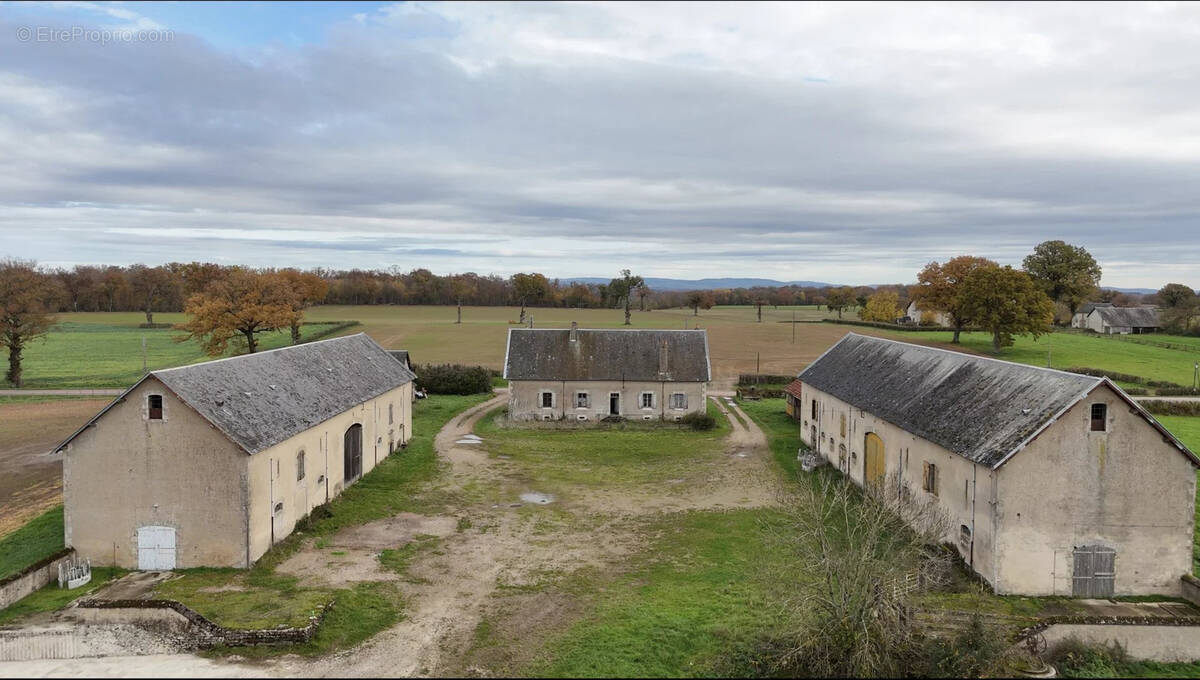 Maison à SAINT-MAURICE