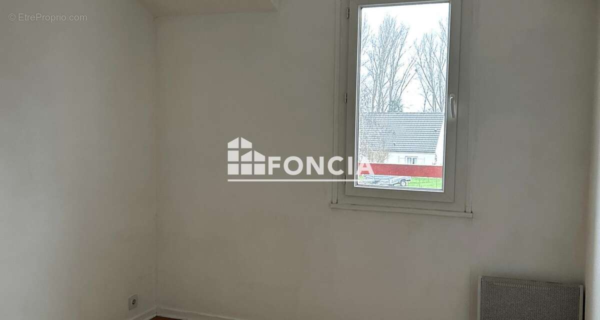 Maison à LES BORDES