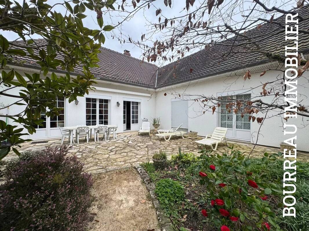 Maison à JOIGNY