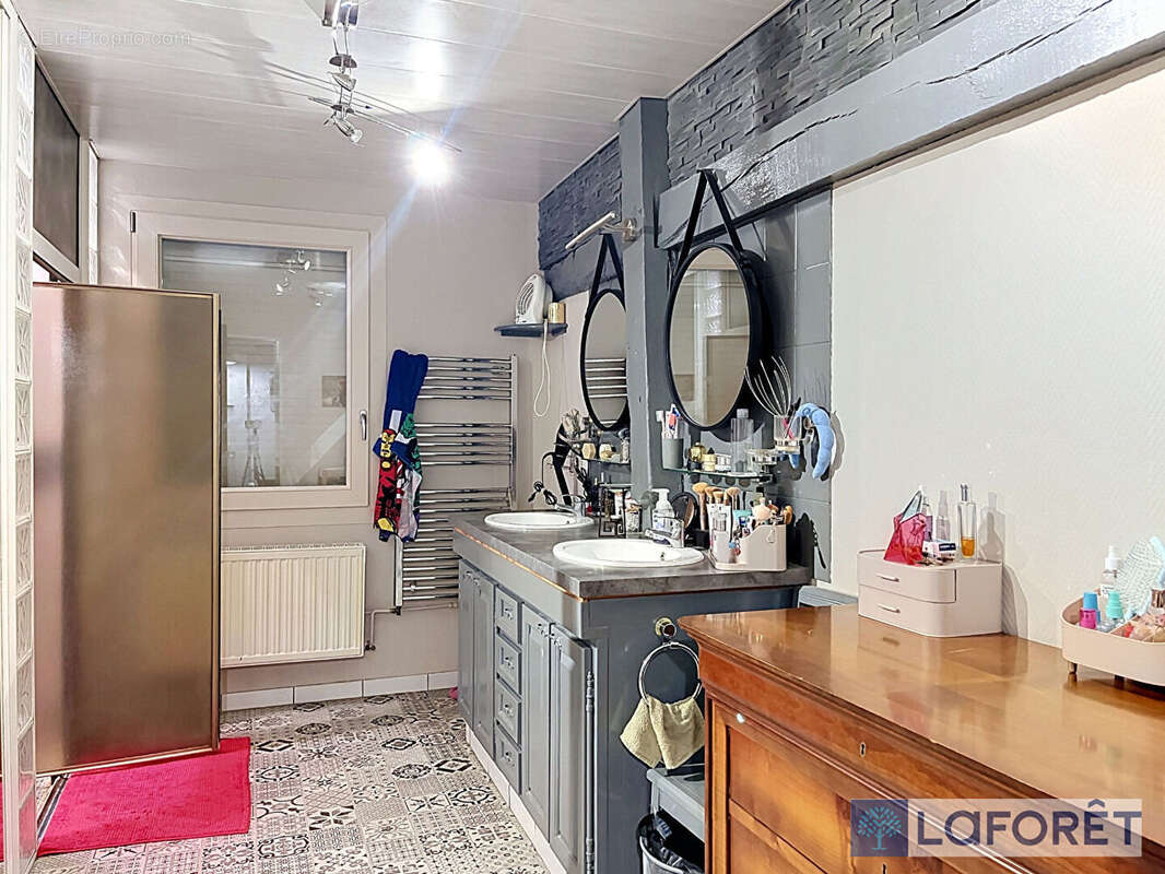 Maison Is-en-bassigny 5 pièce(s) 225,73 m2 - photo 11