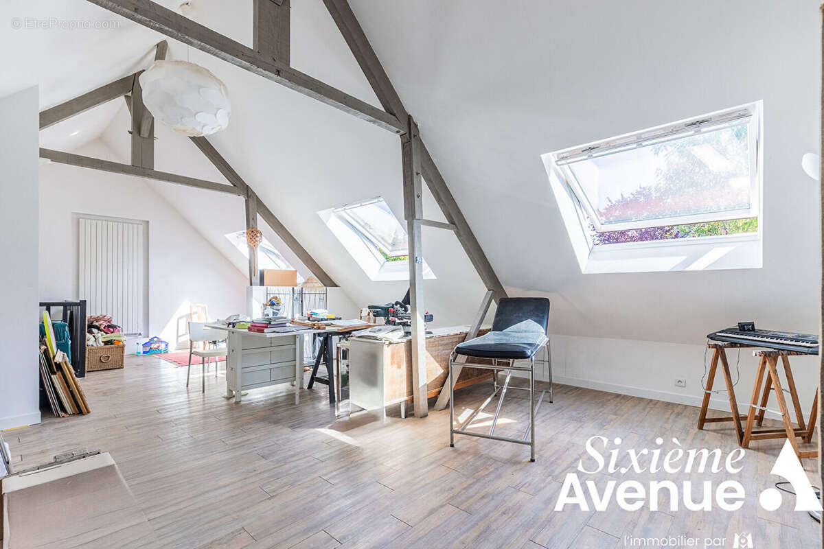 Maison à SAVIGNY-SUR-ORGE