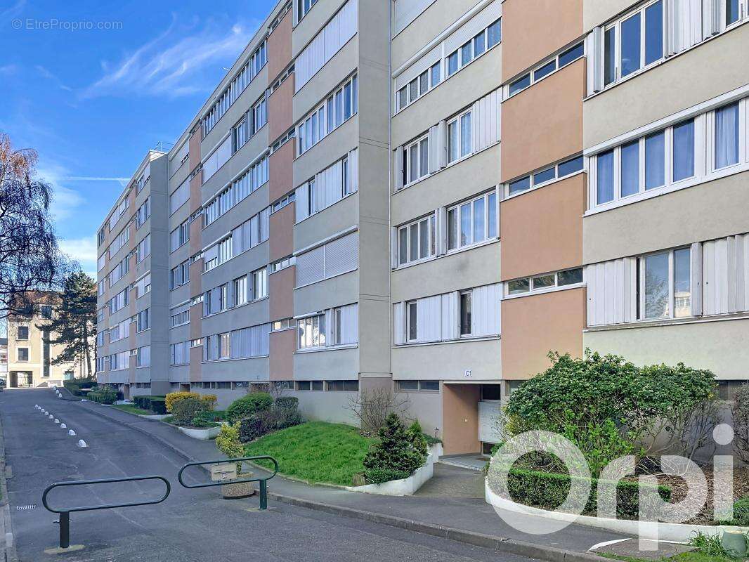 Appartement à LONGJUMEAU