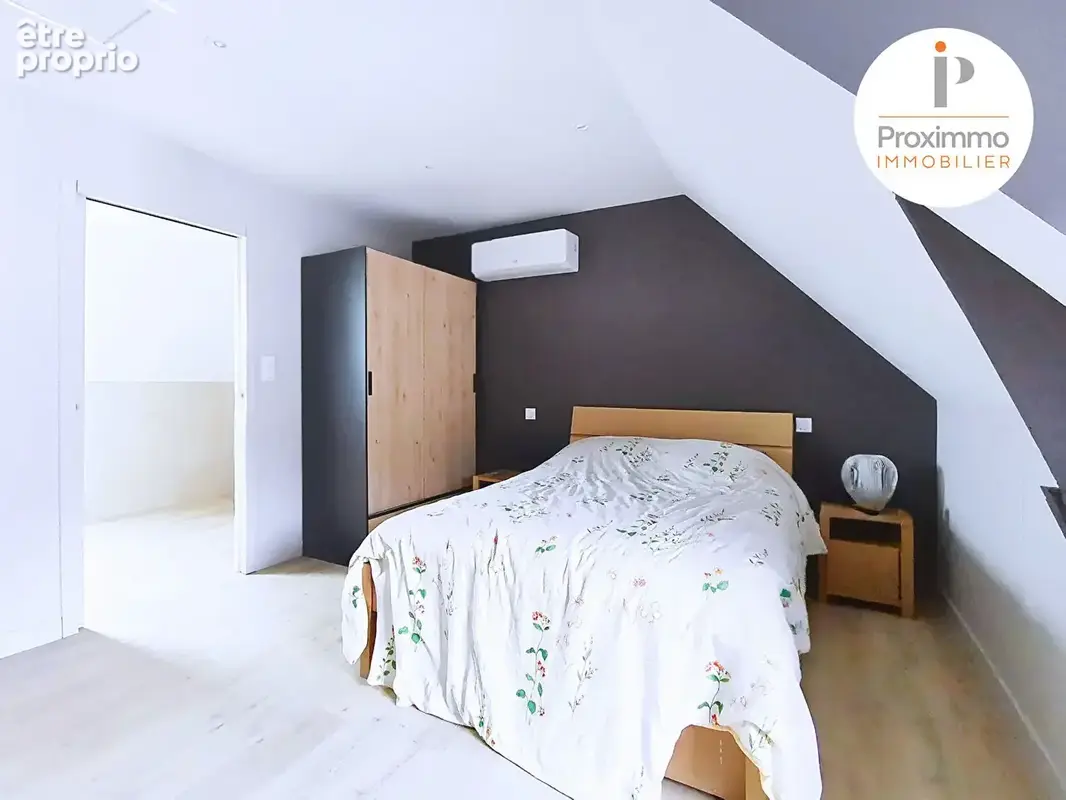 Caractère, charme et rénovation de qualité au coeur de carentoir - photo 13