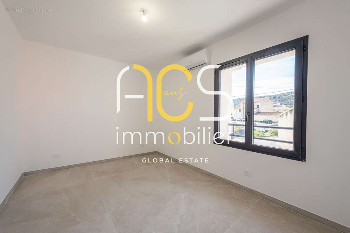 Maison à CHATEAUNEUF-LES-MARTIGUES