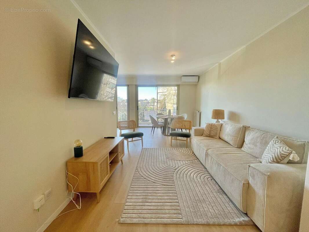 Appartement à LE CANNET