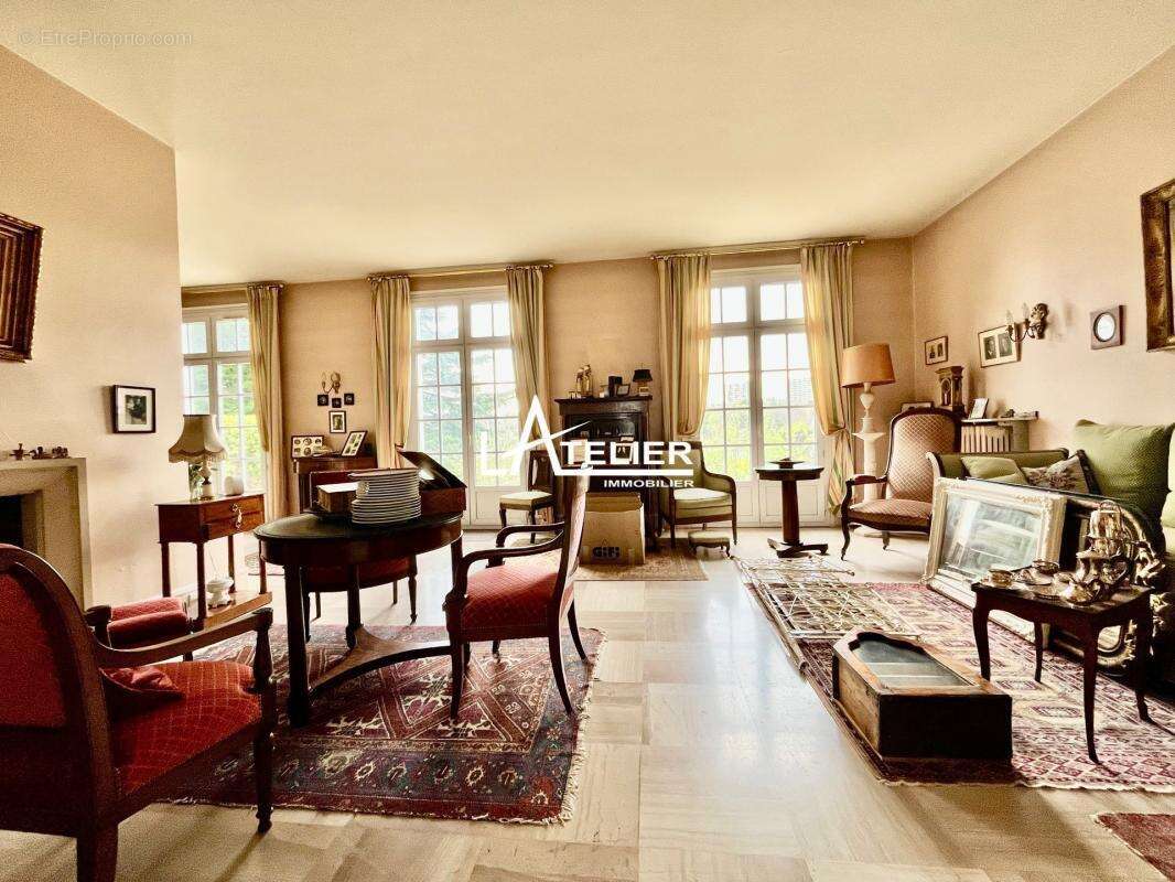 Maison à MAREIL-MARLY