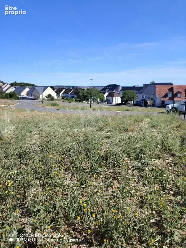 Vendôme sud, terrain viabilisé avec vue imprenable sur la ville · à Vendome · 51 000 €