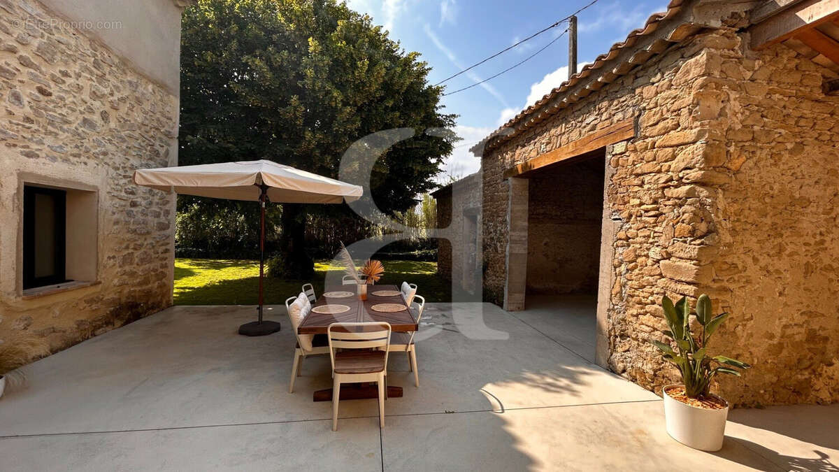 Maison à VAISON-LA-ROMAINE