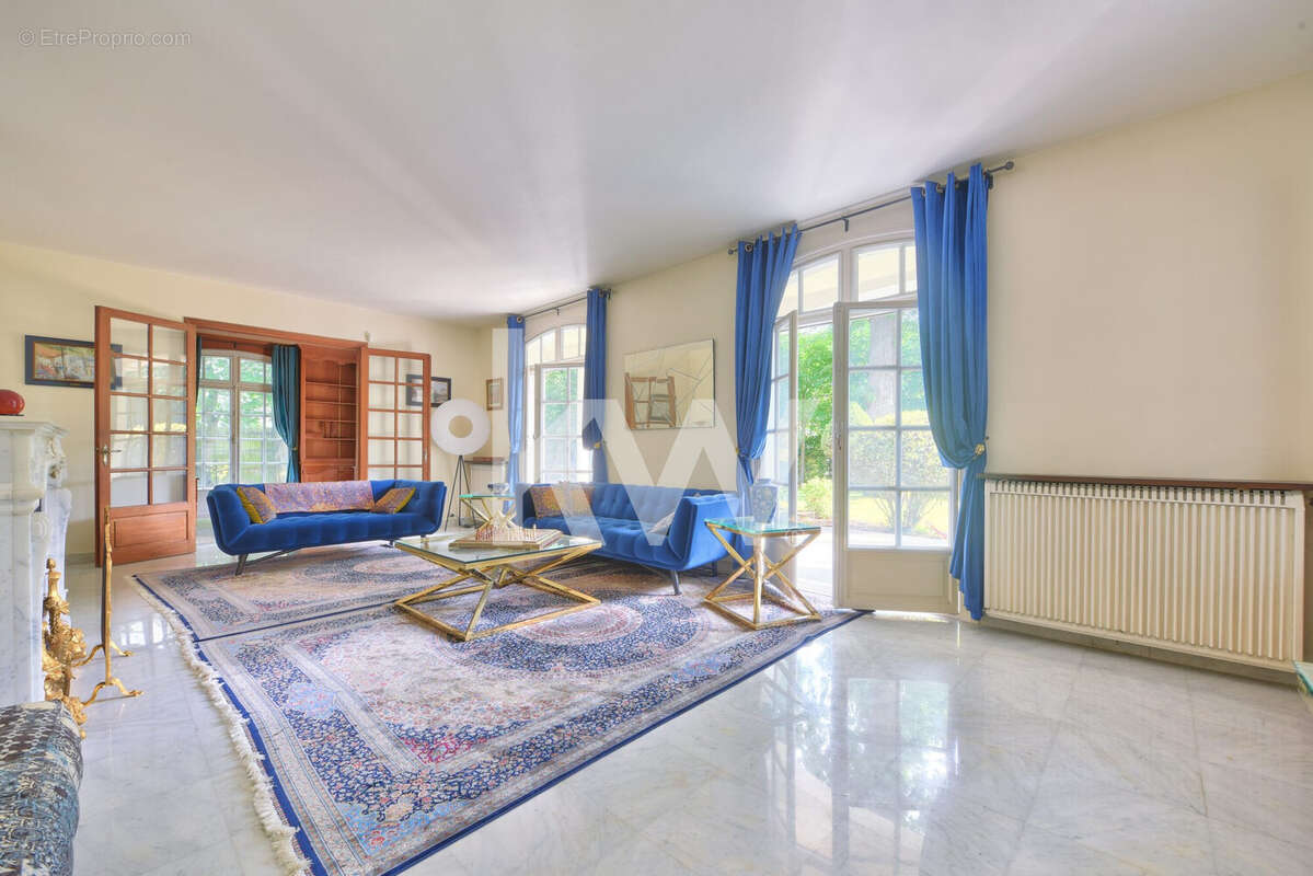 Maison 498 m² à Le Vesinet  - photo 6