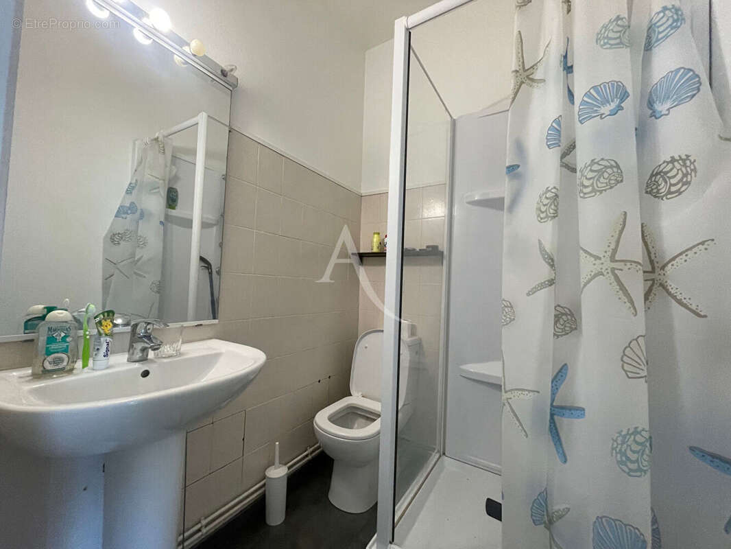 Appart T3 Rochefort Centre 2 Chambes 2 Salles de bains - photo 4