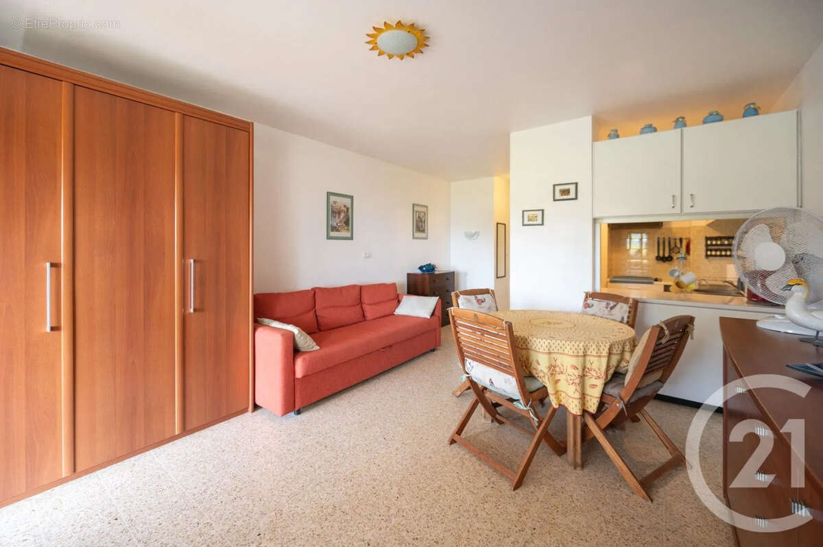 Appartement 30 m² à Bormes-Les-Mimosas  - photo 4