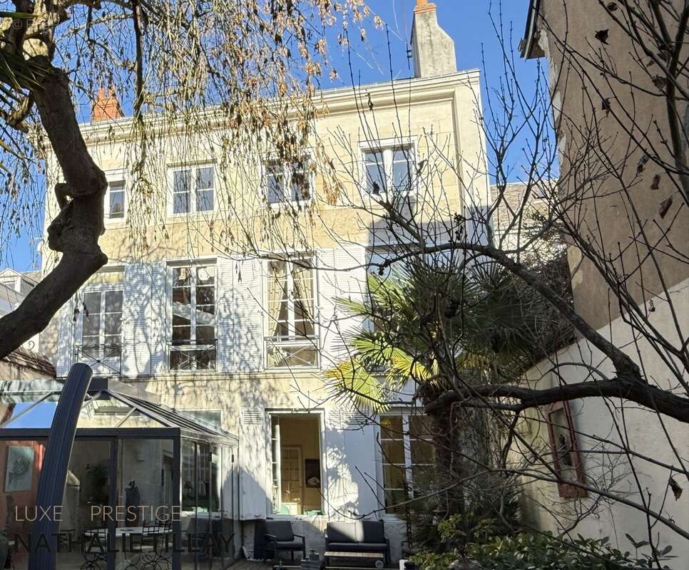 Hotel particulier de 1850 ,  à vendre ,  jardin et garage,  Orleans cathédrale - photo 20