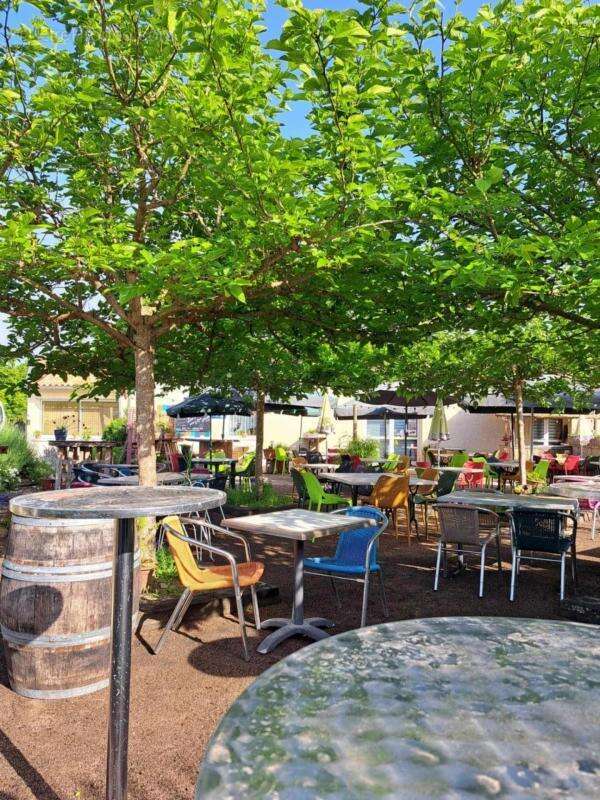 Commerce à VILLETOUREIX